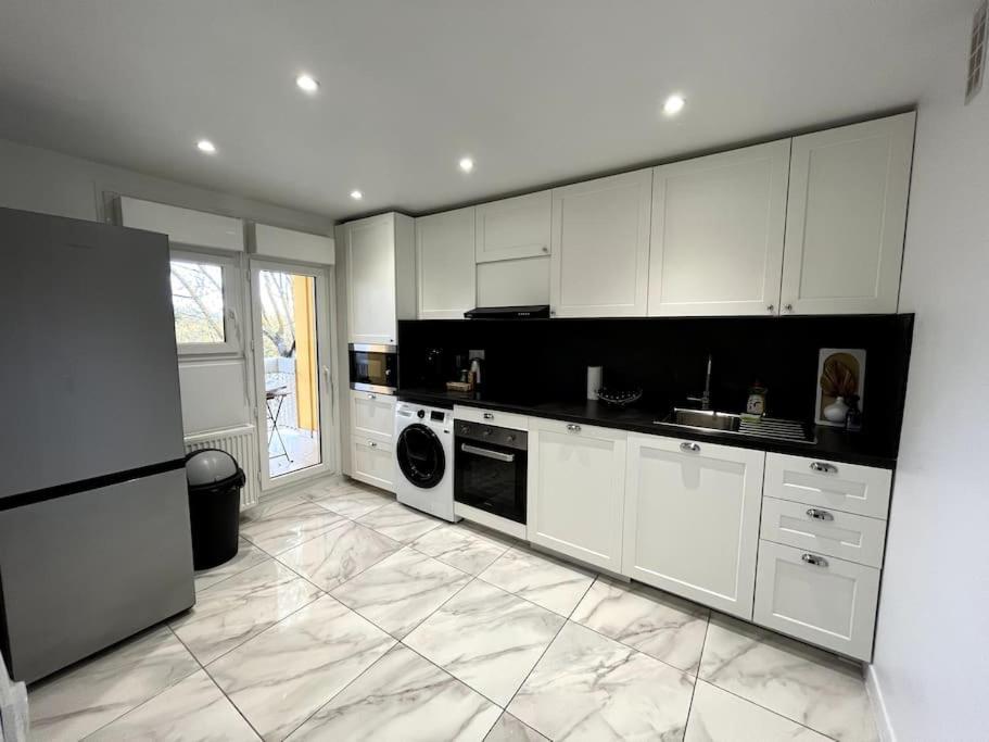 Hana Home Mantes-La-Jolie 6 Personnes Parking Public Gratuit Business&Family Exteriér fotografie
